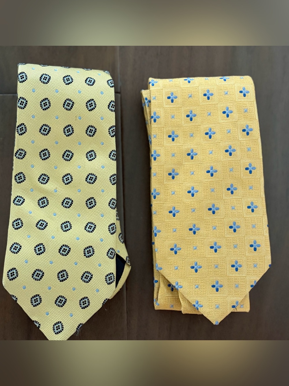 Lot Brooks Brothers & Royal Label Collection Yellow Floral Geometric Silk Ties